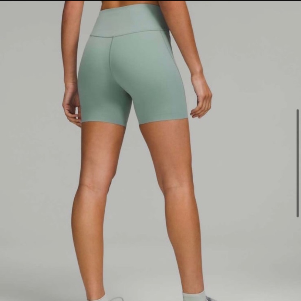Lululemon Misty glade 6 shorts